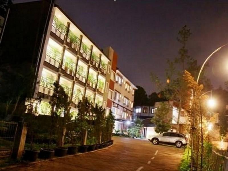 Hotel Lotus בנדונג מראה חיצוני תמונה